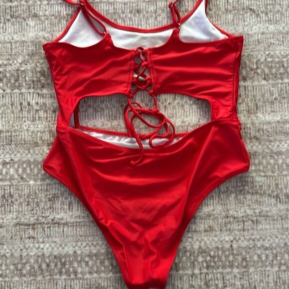 Unbranded size XL Red one piece swim suit - Picture 4 of 5